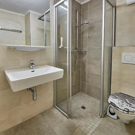 Christine Апартаменты *