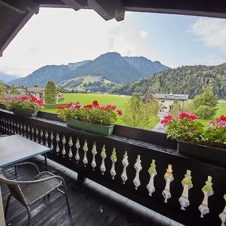 Апартаменты Christine *